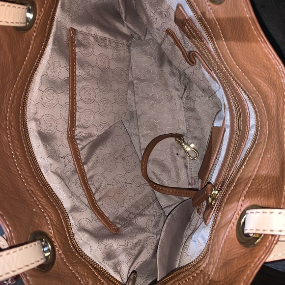 Used Michael Kors bag - Picture 5 of 6